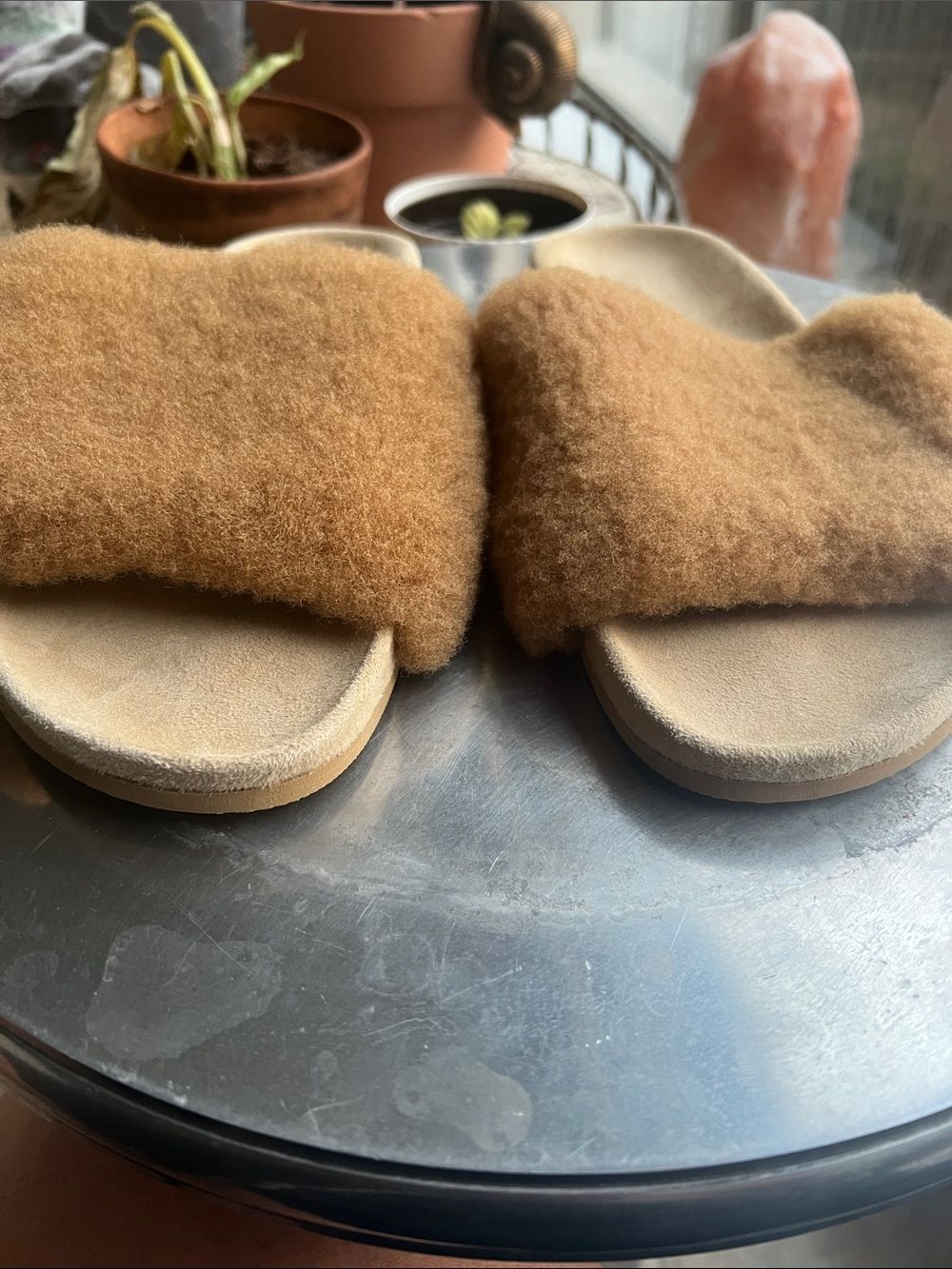 NEW Jenni Kayne Shearling Slide
Sandal. Natural. 8/38 - Picture 4 of 10